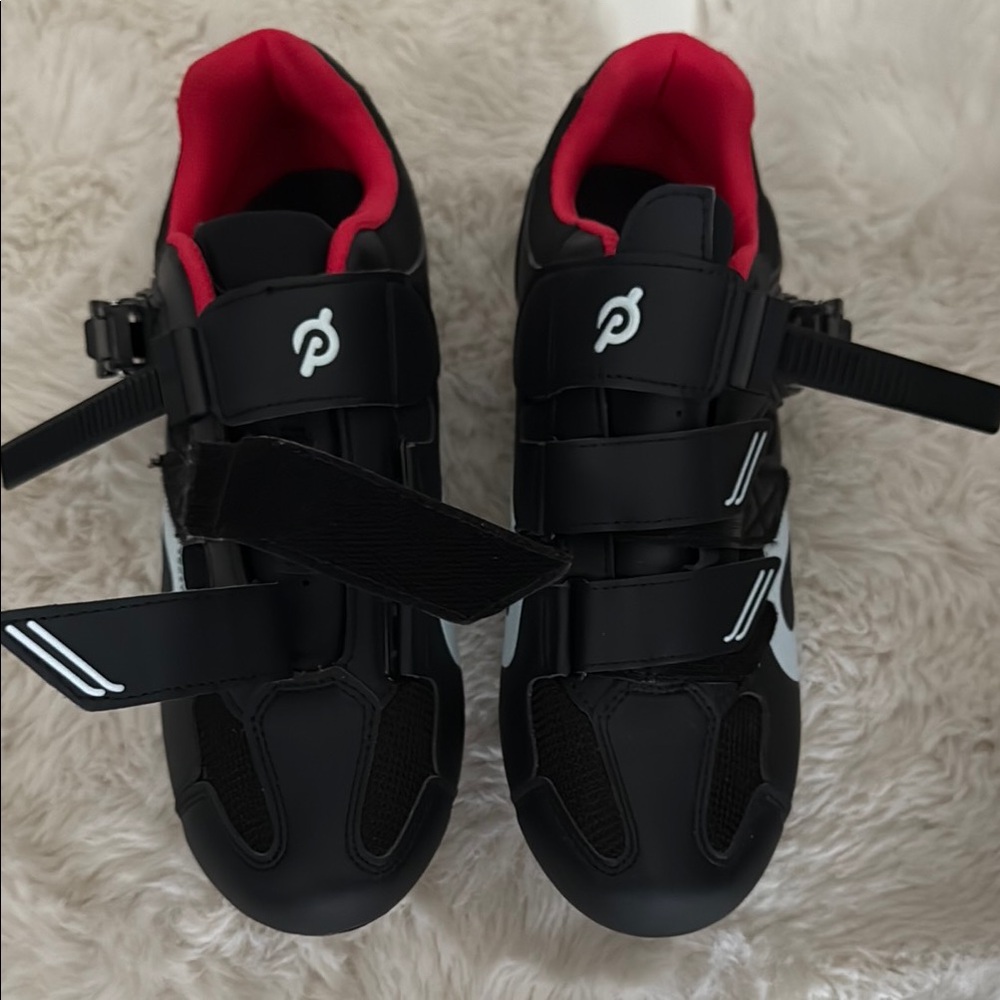 Size 43 Peloton shoes
